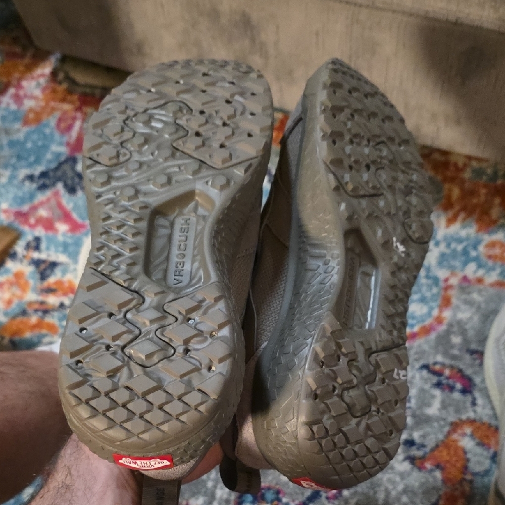 Men's Vans Sz 11.5 NWOT - Picture 3 of 5
